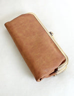Karen Kiss Lock Clutch Bag: Tan