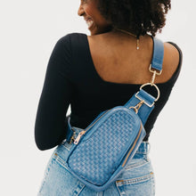 Waverly Woven Sling Bag: Gray